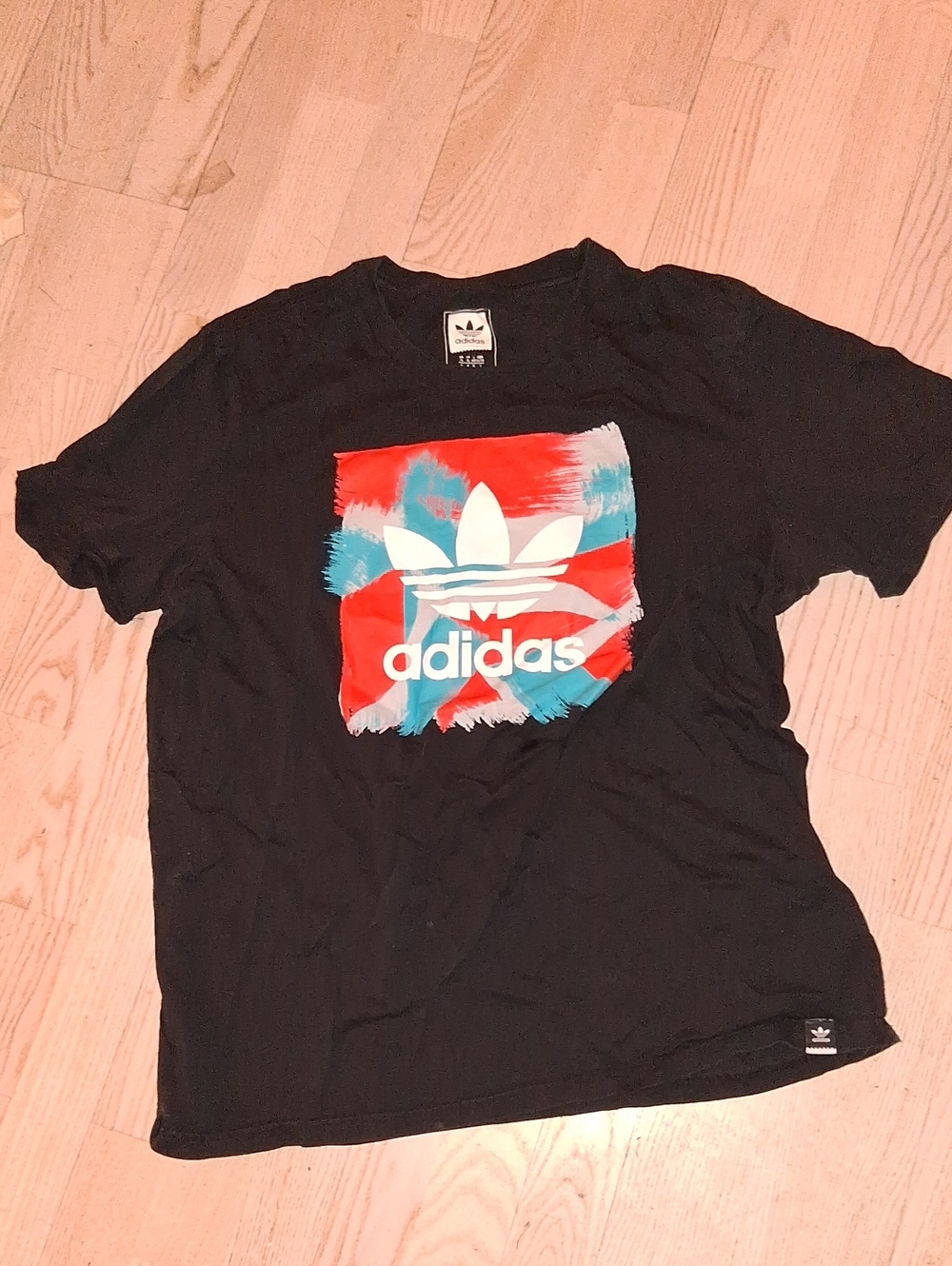 Amazing adidas Black Tee with Red & Teal Brushstroke Logo US XL